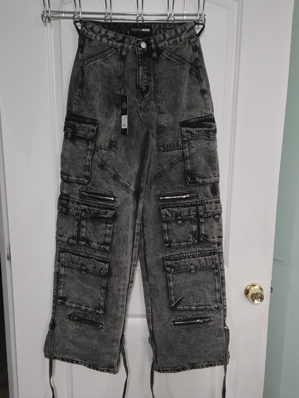 Fashion Nova Black Washed Multi-Pocket Cargo Pants Size 3 New